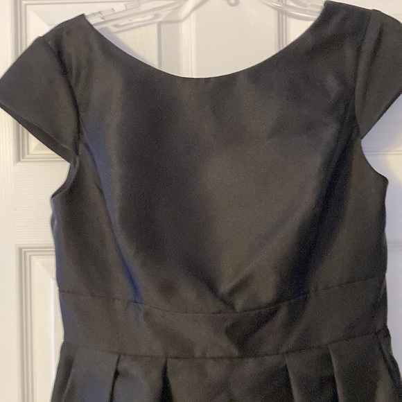 Like new womens black gown size 12 by Alfred Sung - Picture 3 of 4